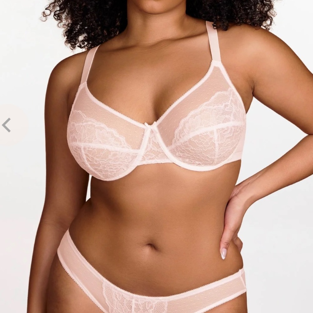 BOGO Sheer Cream Lace Bra Cardi B Rec) Unlined Non-Padded Underwire Bra 42DD
